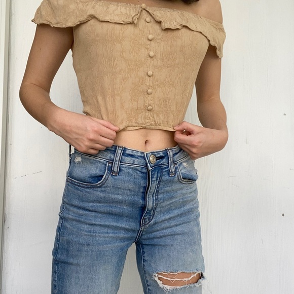 Beige textured off the shoulder crop top - Picture 2 of 3